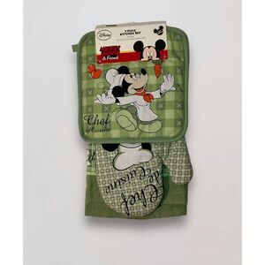 Mickey Mouse & Friends 3 Piece Kitchen Set Dish Towel, Pot Holder, & Oven Mitt